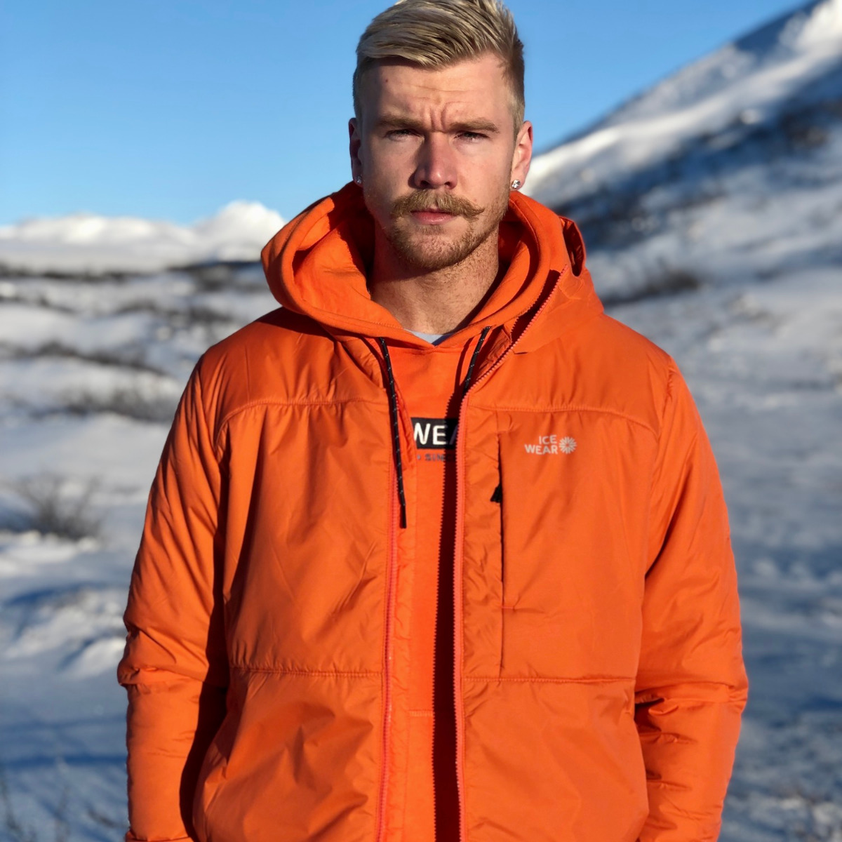 wool-insulated-clothing-coat-icelandic-wool-inside3_4.jpeg